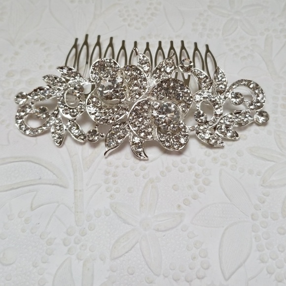 Beautiful Clear Rhinestone Prom Bridal Hair Comb - Picture 8 of 8